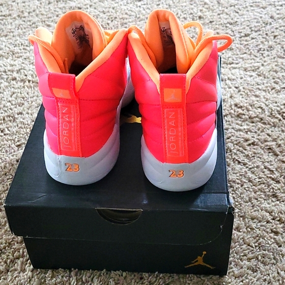 Jordan 12 Retro unisex sneakers Preschool sz q 1.5 - Picture 3 of 5